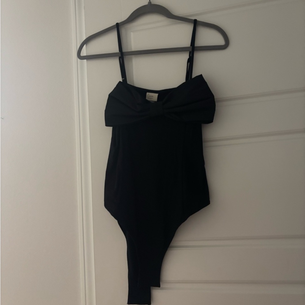 One Piece - Picture 2 of 2